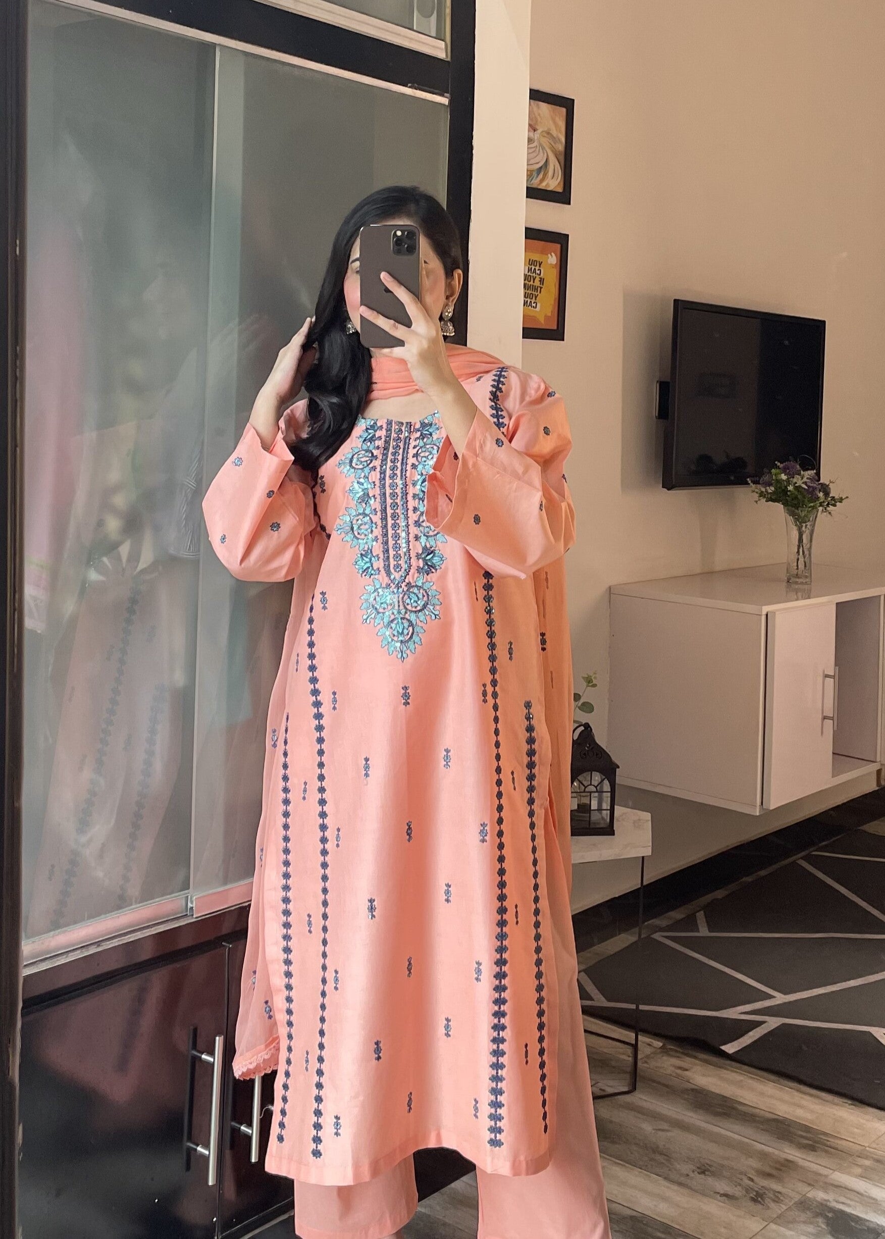 Zeenat Emb 3pc